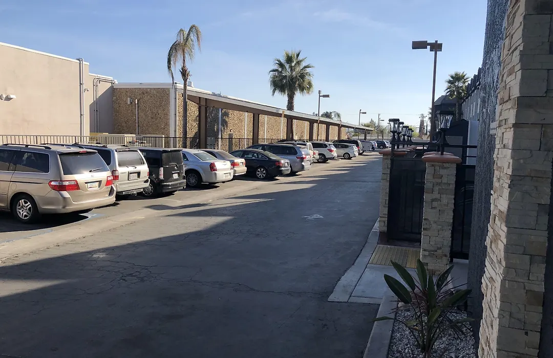 Country Inn & Suites By Radisson, Bakersfield, Ca-1